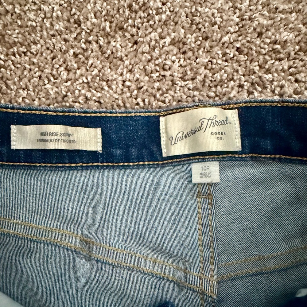 High Rise Skinny Jeans - Picture 2 of 2